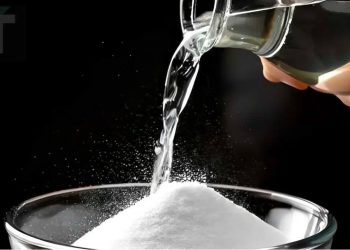 Ανακατέψτε μαγειρική σόδα και ξύδι σε ένα μπουκάλι σπρέι – Δεν θα σταματήσετε να το χρησιμοποιείτε