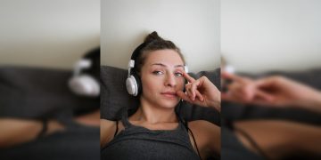 Alldaynews.gr Ακούς το ίδιο τραγούδι ξανά και ξανά; H ψυχολογία λέει ότι πιθανότατα έχεις αυτά τα 4 κοινά χαρακτηριστικά