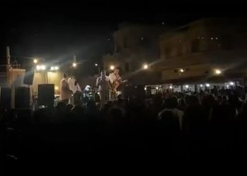 Βίντεο: Διαλύθηκε πανηγύρι στην Αμοργό, νεαροί φώναζαν «Λευτεριά στην Παλαιστίνη», έκοψαν το ρεύμα όταν τους απάντησαν «Λευτεριά στην Κύπρο»