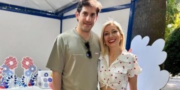 Alldaynews.gr Η Αναστασία, μαμά 2 μικρών παιδιών, έδωσε μάχη με τη λευχαιμία και τη νίκησε