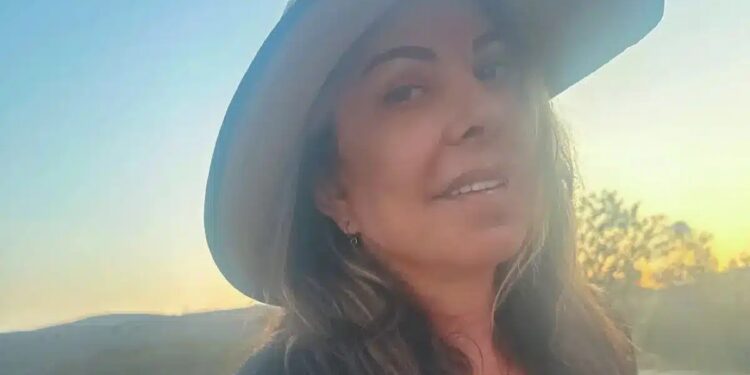 Alldaynews.gr Άντζελα Δημητρίου: Ποζάρει με μαγιό στα 70 και λέει… «Μην ακούσω τίποτα»