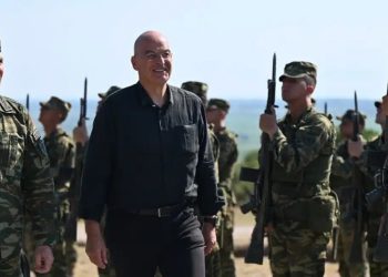 Καταργείται η θητεία σε Αεροπορία και Ναυτικό, όλοι στον Στρατό Ξηράς από το 2026