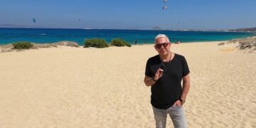 Alldaynews.gr «Δεν απλωνόμαστε»: Οι απλοί κανόνες του Δούση για να βάλουν μυαλό οι «Ούγκανοι της παραλίας»