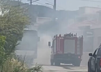 Μεγάλη φωτιά τώρα στον Μαραθώνα – Ήχησε το 112 για απομάκρυνση των κατοίκων της περιοχής – Απειλούνται σπίτια