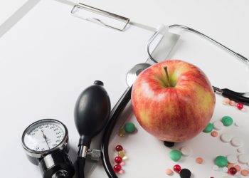 Αυξημένα τριγλυκερίδια: Συμπτώματα και πώς μειώνονται γρήγορα