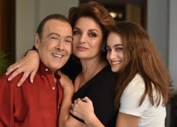 Συγκλονίζουν τα μηνύματα της Άντζελας Γκερέκου και της κόρης της για τον Τόλη Βοσκόπουλο