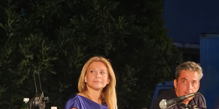 Alldaynews.gr Μαρία Καρυστιανού: Απάντησε για τον νέο πολιτικό φορέα