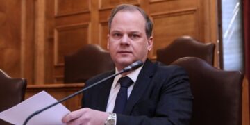 Alldaynews.gr Υπόμνημα μιας σελίδας από τον Κώστα Καραμανλή στην προανακριτική για τα Τέμπη – «Αρνούμαι ότι έχω τελέσει αξιόποινη πράξη»