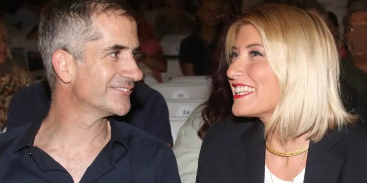 Alldaynews.gr Σία Κοσιώνη για Κώστα Μπακογιάννη – «Έως το άπειρο»