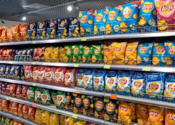 Μολυσμένα πατατάκια Lay’s: Αυξάνονται οι χώρες που ανακαλούν τα δημοφιλή σνακ