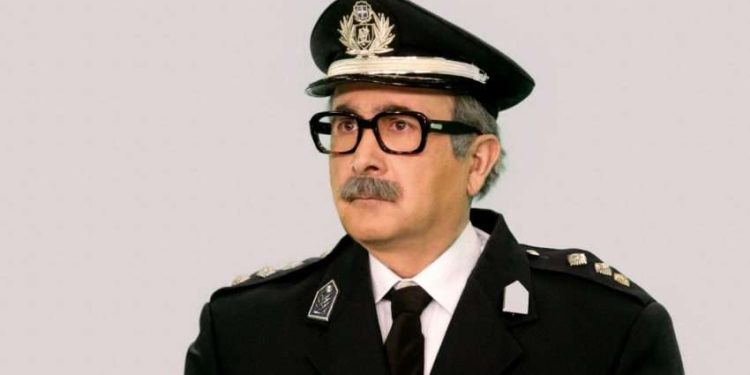 «Τον έπαιρνε ο Ανδρέας και του ‘λεγε…»: Η μέρα που μια ατάκα του Λαζόπουλου για τον Πρόεδρο της Δημοκρατίας έφερε τη σύλληψή του