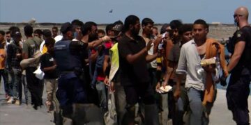 Θάνος Πλεύρης: «Φυλακές ή έξοδος από τη χώρα, ο μόνος δρόμος για τους λαθρομετανάστες»