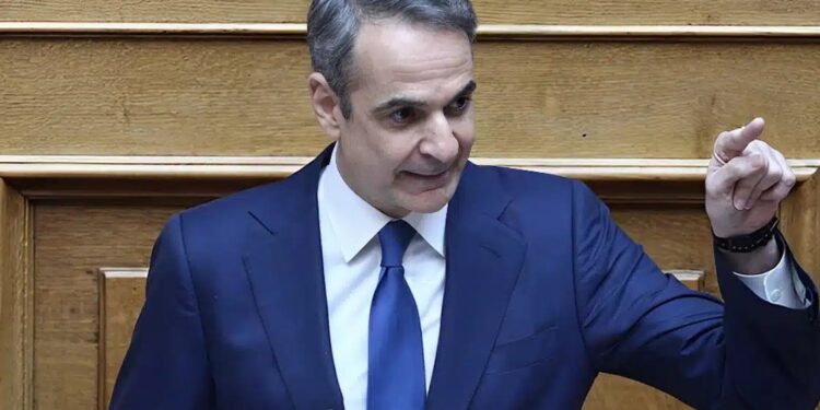 Alldaynews.gr «Βόμβα» Μητσοτάκη: Καταγγέλλει συμφέροντα ότι προσπαθούν να τον ρίξουν – «ΜΜΕ με θέλουν όμηρο, βγάζουν από τη ναφθαλίνη τον παλιό αρχηγό»