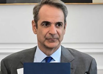 Ο Μητσοτάκης σκληραίνει τη στάση του απέναντι σε Ερντογάν, Σαμαρά και… Καραμανλή