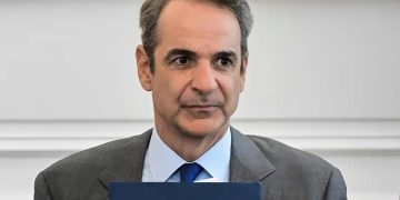 Ο Μητσοτάκης σκληραίνει τη στάση του απέναντι σε Ερντογάν, Σαμαρά και… Καραμανλή