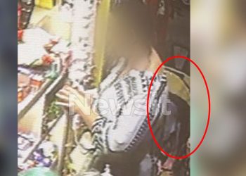 Alldaynews.gr ΑΥΤΗ ΕΙΝΑΙ η γυναίκα με το παιδί στο καροτσάκι – Η φωτογραφία ντοκουμέντο στο μικροσκόπιο του λιμενικού για το νεκρό κοριτσάκι το Παλαιό Φάληρο