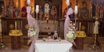 Επεισόδιο σε γνωστό ναό: Καβγάς για τις… «ταρίφες» – «Έξαλλη» η νύφη όταν άκουσε 420 ευρώ. «Δεν ήρθαμε να κάνουμε πάρτι. Μυστήριο να τελέσουμε»