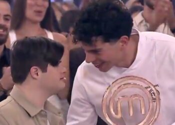 MasterChef: Ο Νέστορας Νέστορας για τον αδελφό του που έχει σύνδρομο Down – «Όταν βγαίνουμε δεν παρατηρώ ποιος και πως μας κοιτάζει»