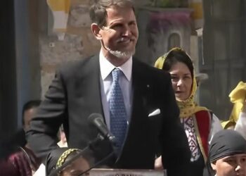 Παύλος Ντε Γκρες: Τι απαντά για την προσφώνηση πρίγκιπας