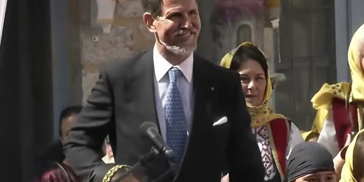 Παύλος Ντε Γκρες: Τι απαντά για την προσφώνηση πρίγκιπας