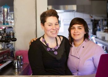 «Με έκανες αυτό που είμαι σήμερα με άφησες και με έκανες πιο δυνατή για να αντέξω την απώλειά σου αλλά όμως είναι αβάσταχτη»