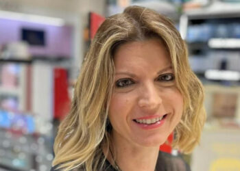 Αυτή είναι η παιδίατρος που έσωσε τον τουρίστα στο αεροδρόμιο της Ρόδου: «Προσευχήθηκα κάποια στιγμή που έδινα τις πρώτες βοήθειες»