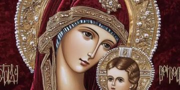 Alldaynews.gr Όποιος αγγίξει την Παναγία απόψε, θα έχει 12 καλά πράγματα να συμβούν στο σπίτι του αύριο