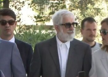 Η ποινή: Ένοχος αλλά ελεύθερος ο Πέτρος Φιλιππίδης – Καταδικάστηκε σε τρία χρόνια