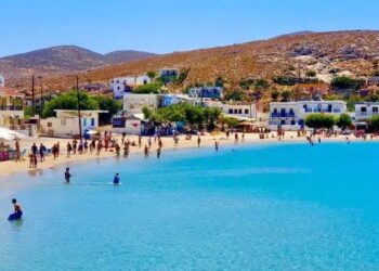 Ανέγγιχτος παράδεισος, ναός ηρεμίας: Το ελληνικό μέρος – έκπληξη που ο Τζεφ Μπέζος πέρασε καλύτερα από τη Μύκονο