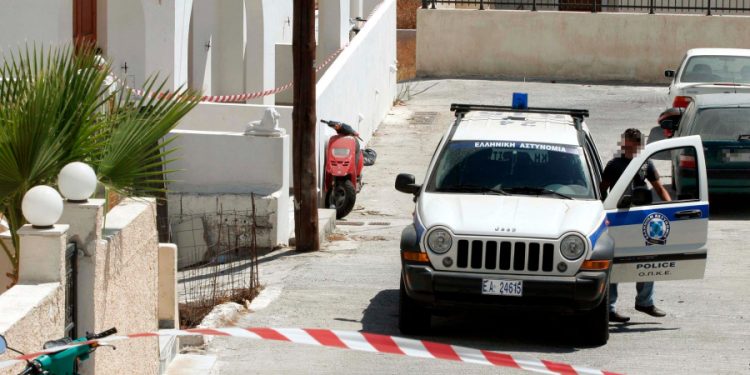 Απίστευτη καταγγελία σερβιτόρου: «Αν δεν έχεις φύγει σε πέντε λεπτά θα έρθω και θα σε σκοτώσω, θα σε σπάσω στο ξύλο»