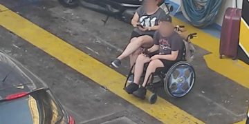 Ελλάδα 2025: Παιδί ΑμεΑ ταξίδεψε σε γκαράζ πλοίου μέσα στον καύσωνα