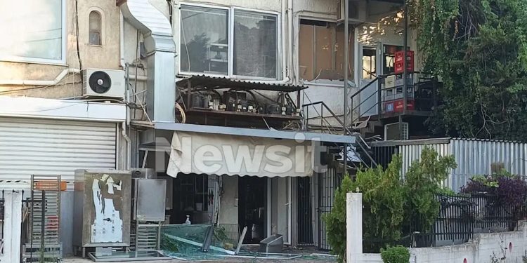 Alldaynews.gr Δύο τραυματίες μετά από έκρηξη φιάλης προπανίου σε ταβέρνα – Μεταφέρθηκαν με εγκαύματα στο νοσοκομείο