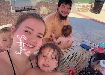 Alldaynews.gr Φονικές πλημμύρες: 27χρονος πνίγηκε προσπαθώντας να σώσει την οικογένειά του – «Συγγνώμη, δε θα τα καταφέρω, σας αγαπώ»