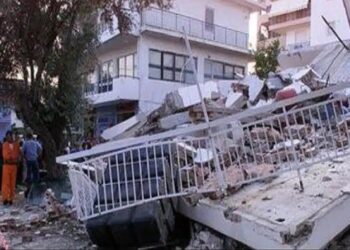 Έσωσα τον σύντροφό μου αντί για το παιδί μου στον σεισμό του ’99. Από τότε με τρώνε οι τύψεις…