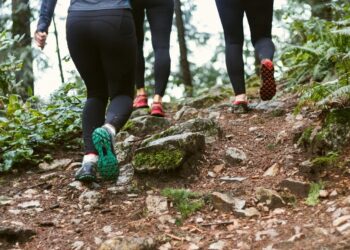 Ξέχνα το περπάτημα με τις ώρες: Αυτός είναι ο τρόπος να κάψεις περισσότερες θερμίδες σε μόλις 10 λεπτά