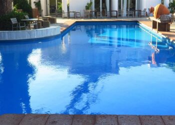 Τραγωδία: 4χρονο πνίγηκε σε πισίνα – Πώς βρέθηκε μόνο του – Συνελήφθη η μητέρα