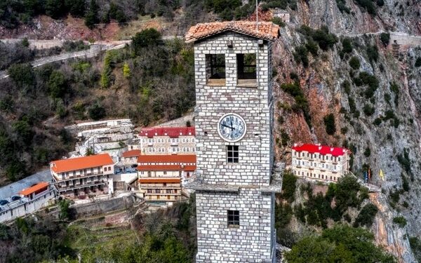 Alldaynews.gr Το μέρος της Ελλάδας που ανάβουν σόμπες κατακαλόκαιρο – Το βράδυ μπουφανάκι