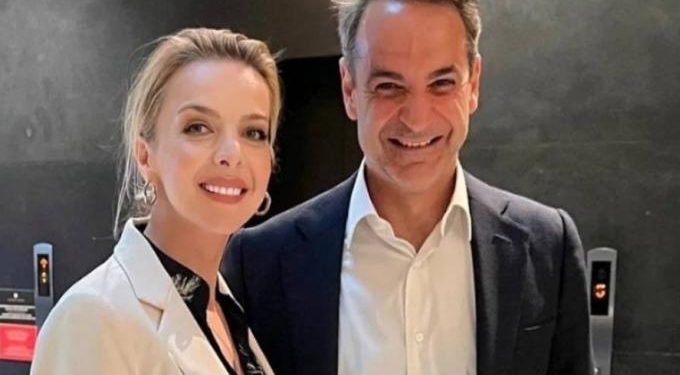 Alldaynews.gr ΤΕΛΟΣ Η ΚΑΛΛΙΟΠΗ ΣΕΜΕΡΤΖΙΔΟΥ ΜΕ ΤΗΝ FERRARI