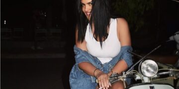 Alldaynews.gr Summer night beauty routine. 5 beauty steps που δεν πρέπει να ξεχνάτε στη ρουτίνα ομορφιάς και λάμψης σας το καλοκαίρι!