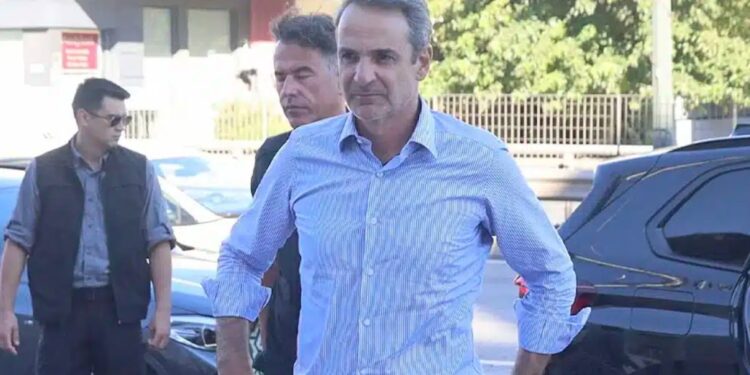 Επιστρέφει εσπευσμένα στην Αθήνα ο Κυριάκος Μητσοτάκης λόγω των πυρκαγιών