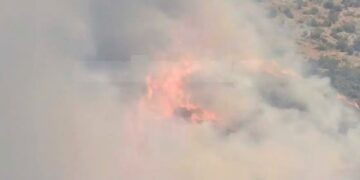 ΝΕΑ ΜΕΓΑΛΗ ΦΩΤΙΑ ΣΤΗΝ ΕΛΛΑΔΑ – ΚΑΙΓΕΤΑΙ ΝΕΑ ΙΣΤΟΡΙΚΗ ΠΕΡΙΟΧΗ – ΣΥΝΑΓΕΡΜΟΣ ΣΤΗΝ ΠΥΡΟΣΒΕΣΤΙΚΗ