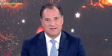Alldaynews.gr Γεωργιάδης: «Τουλάχιστον 2 στους 3 που αισθάνονται φτωχοί, δεν είναι»