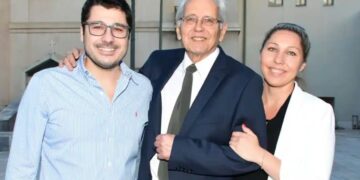 Alldaynews.gr «Τώρα πάλι μαζί»: Συγκινητική ανάρτηση του Λάμπρου Κωνσταντάρα – Δημήτρης Κωνσταντάρας και ο πατέρας του σε ένα πορτρέτο ζωής