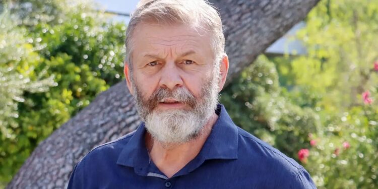 Απόστολος Γκλέτσος: Φωτογραφίες από το ξενοδοχείο που αγόρασε