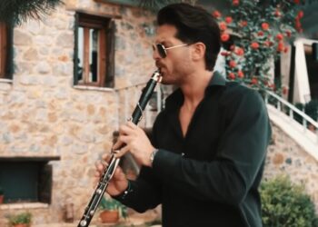 Άλλος άνθρωπος: Έτσι είναι σήμερα ο Άρης Μουγκοπέτρος, λίγο καιρό μετά το ατύχημα που του «στοίχισε» 2 δάχτυλα