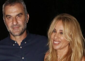 Γωγώ Μαστροκώστα: Έκλεισε τα 55 και γιόρτασε τα γενέθλιά της με την οικογένειά της