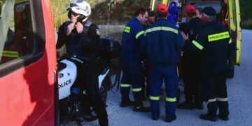 Μαχαιρωμένη, μέσα σε λίμνη αίματος η 45χρονη που βρέθηκε στην αυλή του σπιτιού της (video)