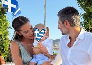 Εριέττα Κούρκουλου και Βύρων Βασιλειάδης βάφτισαν τον μικρότερο γιο τους – Οι πρώτες εικόνες