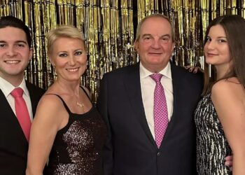 «Σπάει» οριστικά τη σιωπή του ο Κώστας Καραμανλής: Το μεγάλο «βήμα» του πρώην πρωθυπουργού