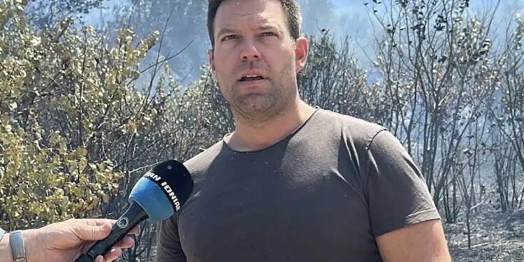 Στην Αχαΐα ο Στέφανος Κασσελάκης: «Η αδράνεια και η έλλειψη συντονισμού δεν θα μείνουν χωρίς συνέπειες»